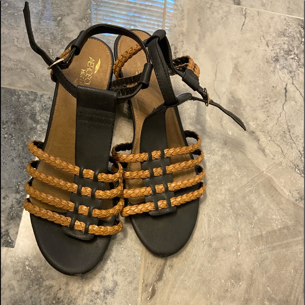 Aerosoles sandals size 11